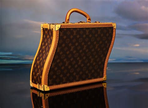 via treasure trunks louis vuitton